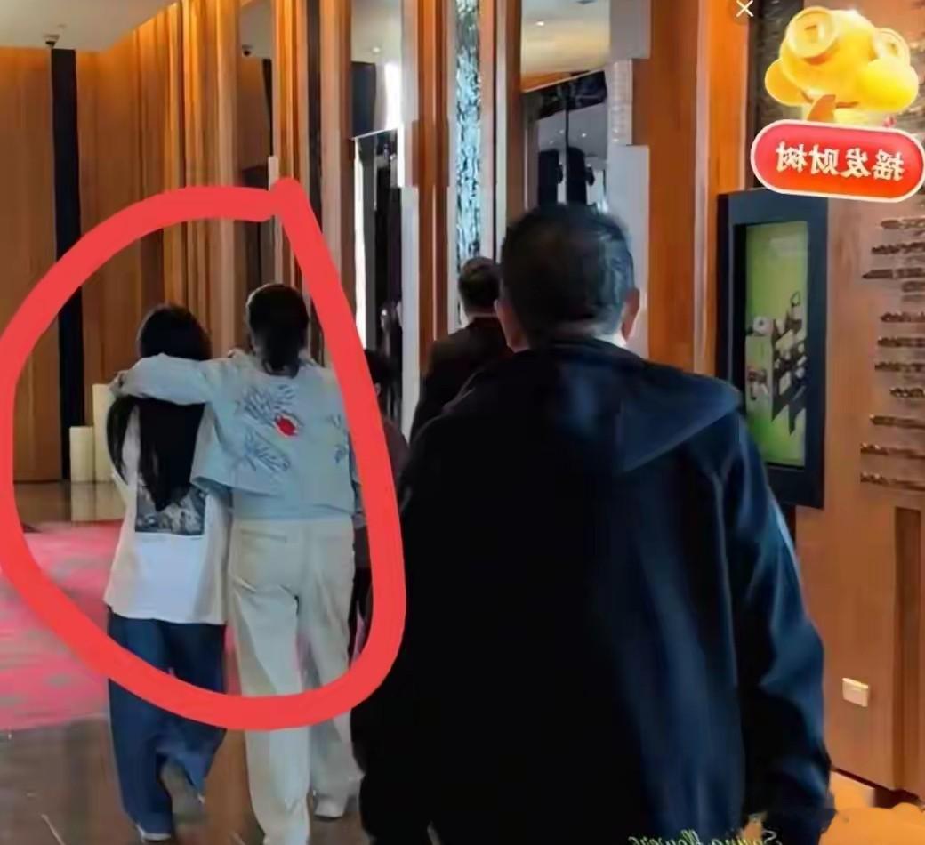 汪小菲一家七口团聚，马筱梅即将生产，幸福一家人其乐融融