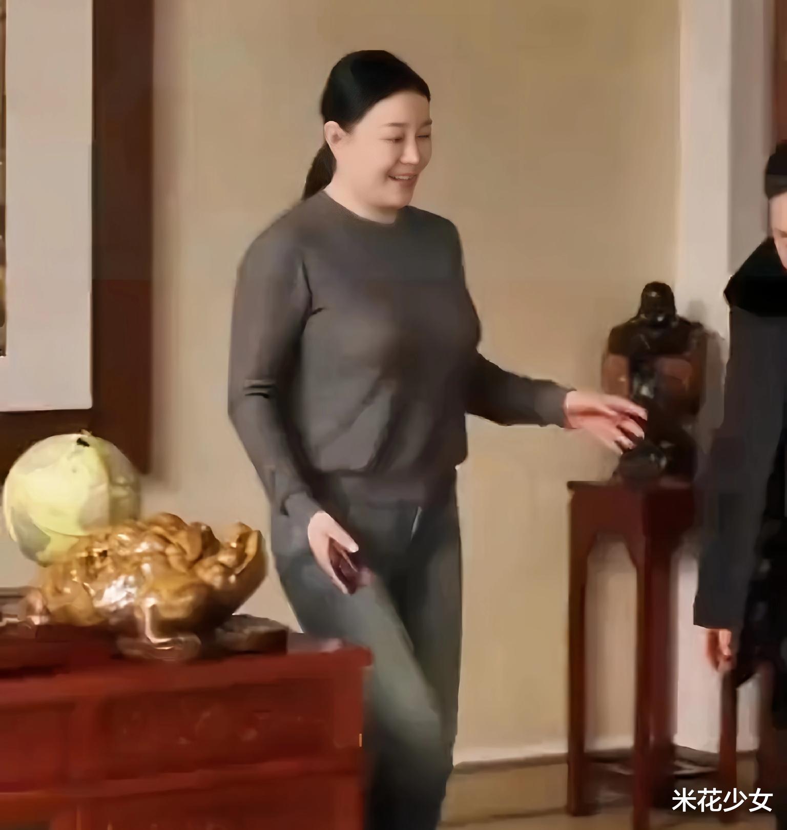 兰妮长大了，小蒙变胖了，晓燕不美了，《乡爱》开始也走下坡路了