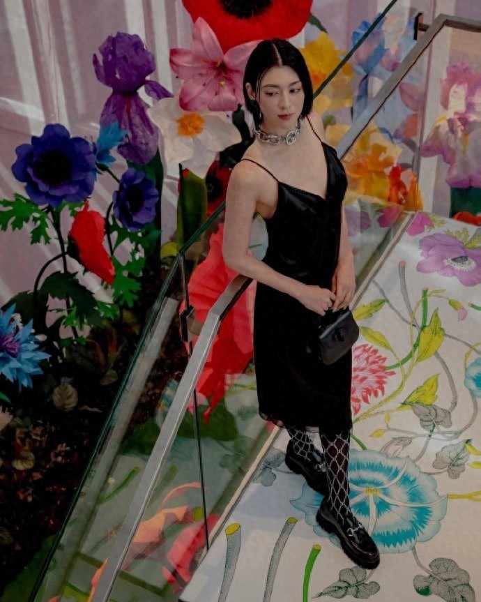 三吉彩花 时尚感