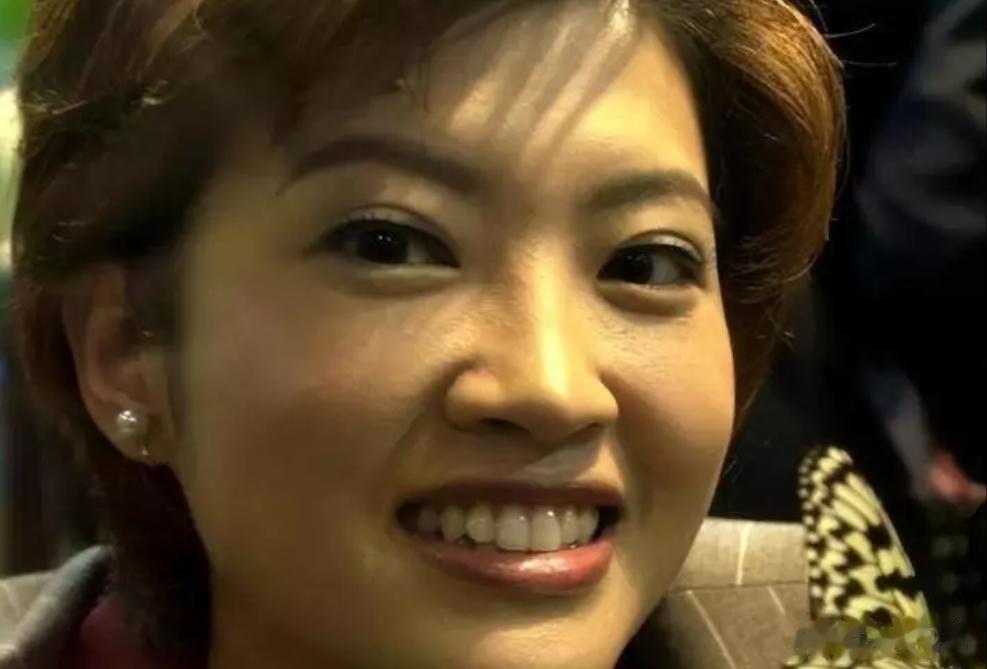 56岁女主持离世，住院前1周还在录新闻！从确诊到离世仅29天