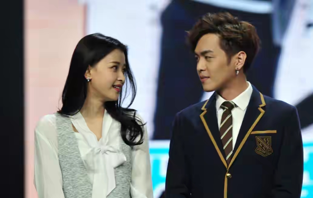 知三当三，吃相难看！“野模”孙怡人设崩塌，难怪王京花看她