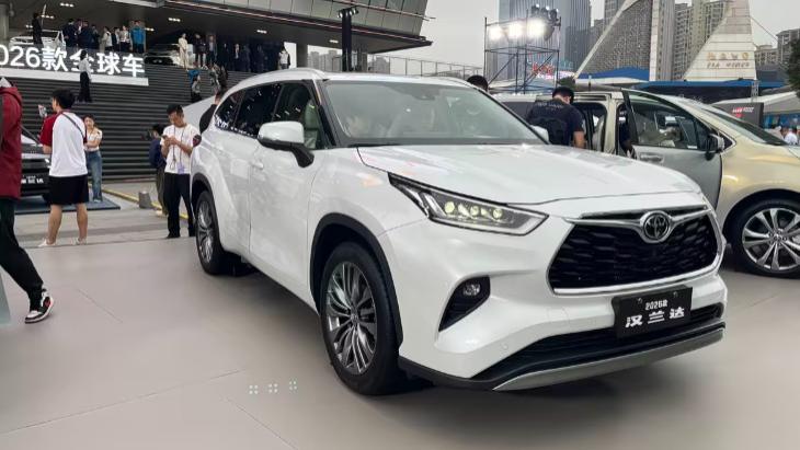 汉兰达不加价了！21.98万起，15.6寸大屏+降噪声学玻璃