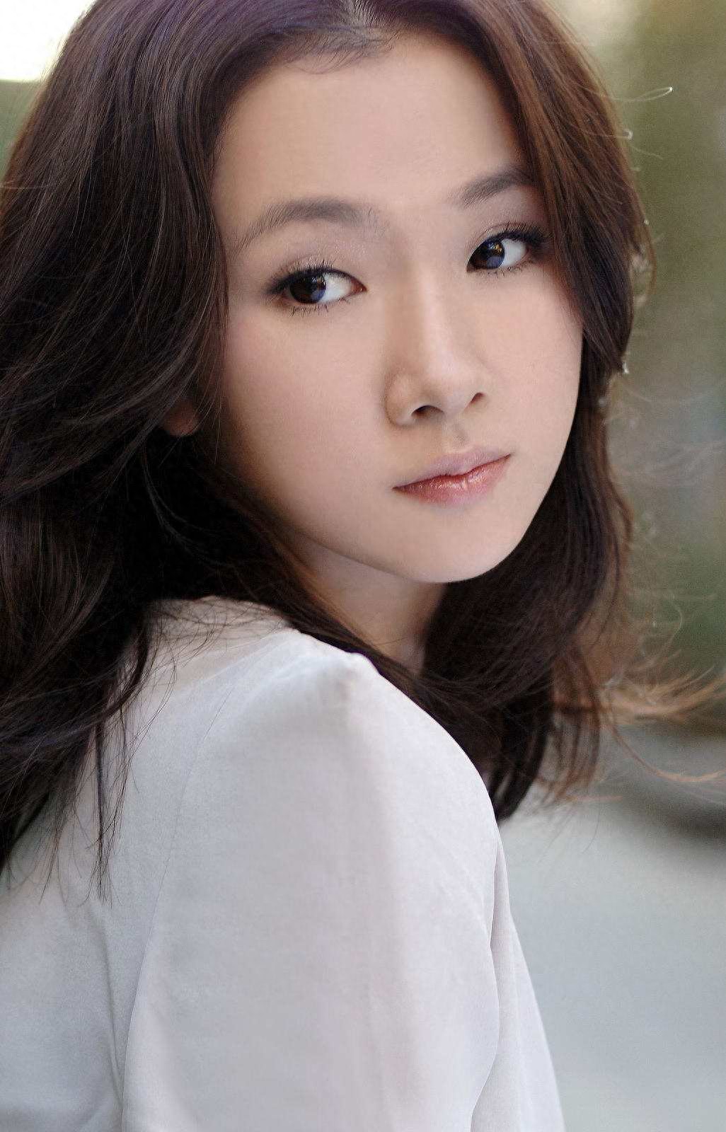 与朱亚文相恋9年，后转身嫁白宇的潘禹彤，现在过得怎么样？