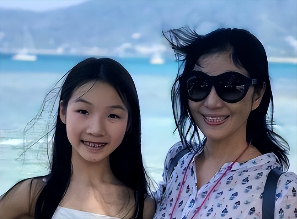 丁克半生顿然醒悟，为了生子毅然离婚，吴玉华如今过的怎么样？