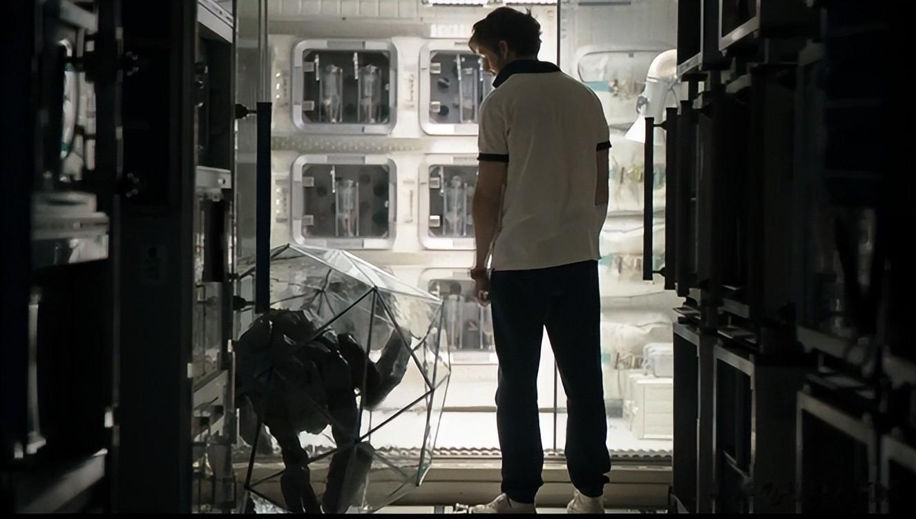 成本17亿，北美首日2.2亿，中国却仅3800万，观众给好莱坞上一课