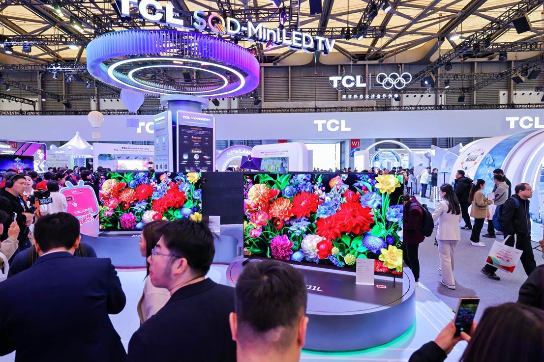 TCL實業AWE煥新打造品牌活力樂園，屏顯+AI讓智慧生活觸手可及