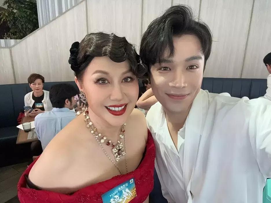 58岁TVB女星上月被指脸部不自然，最新状态曝光被指恢复靓样