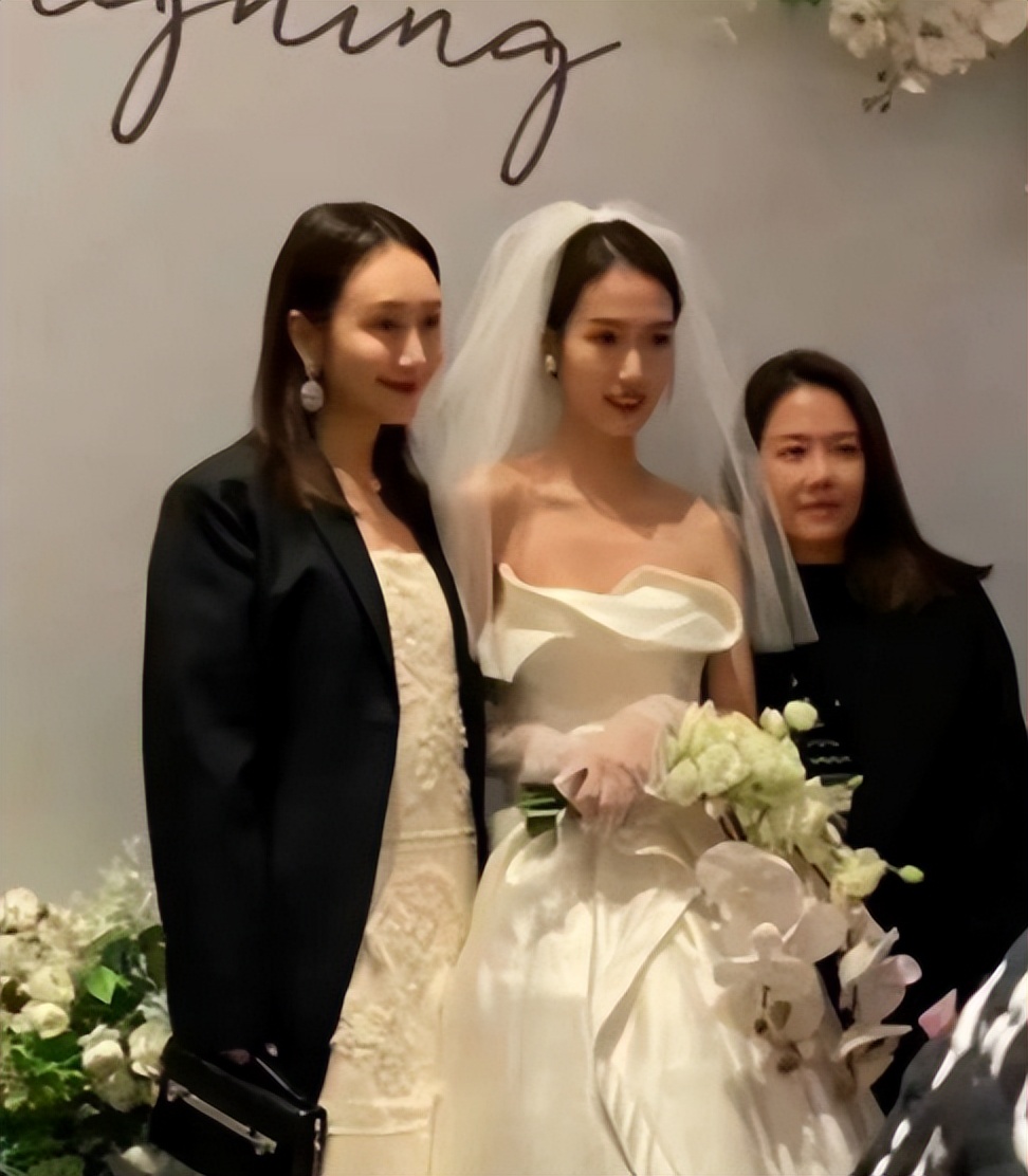 2岁女儿才露面，王鸥再被曝大瓜，还是牵扯隐婚生子风波中的男人