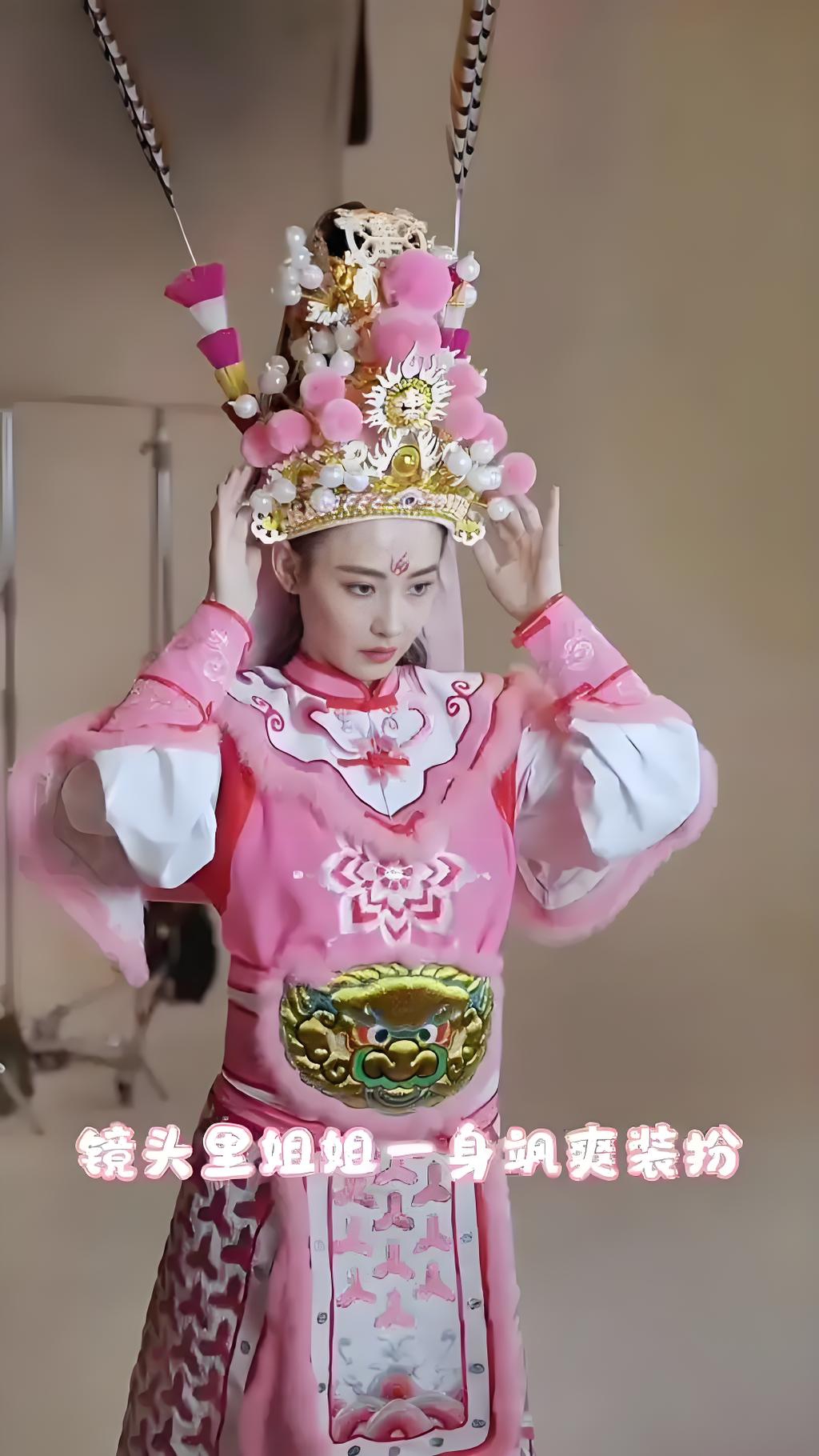 张柏芝英歌舞造型封神！五官英气逼人，导演：这就是老天爷赏饭吃