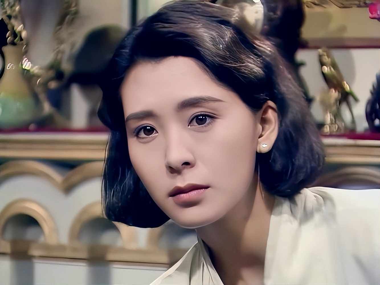 和富商相伴多年生3娃，60岁自曝原来从未结婚，夏文汐活的太通透