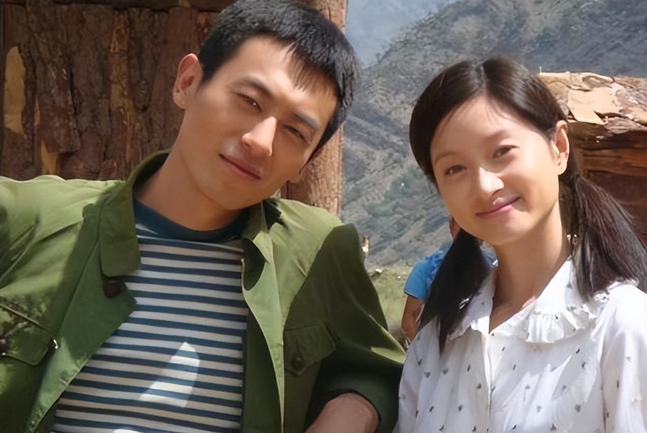 与沈佳妮婚变传闻真相大白刚1年，朱亚文近况曝光，宋佳真没说错