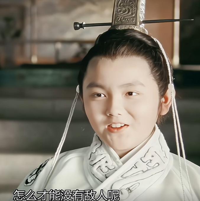 演技不输肖战，身材不逊吴磊，演完《纯真年代的爱情》他终于火了