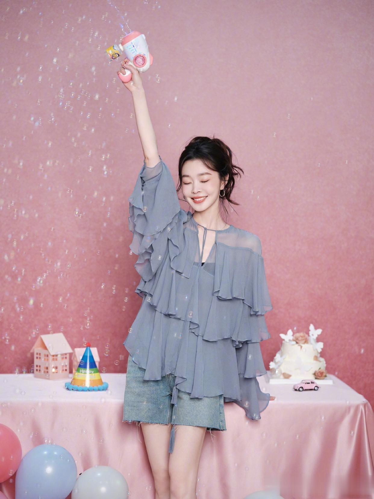 宋轶，生日大片，好青春的少女感。