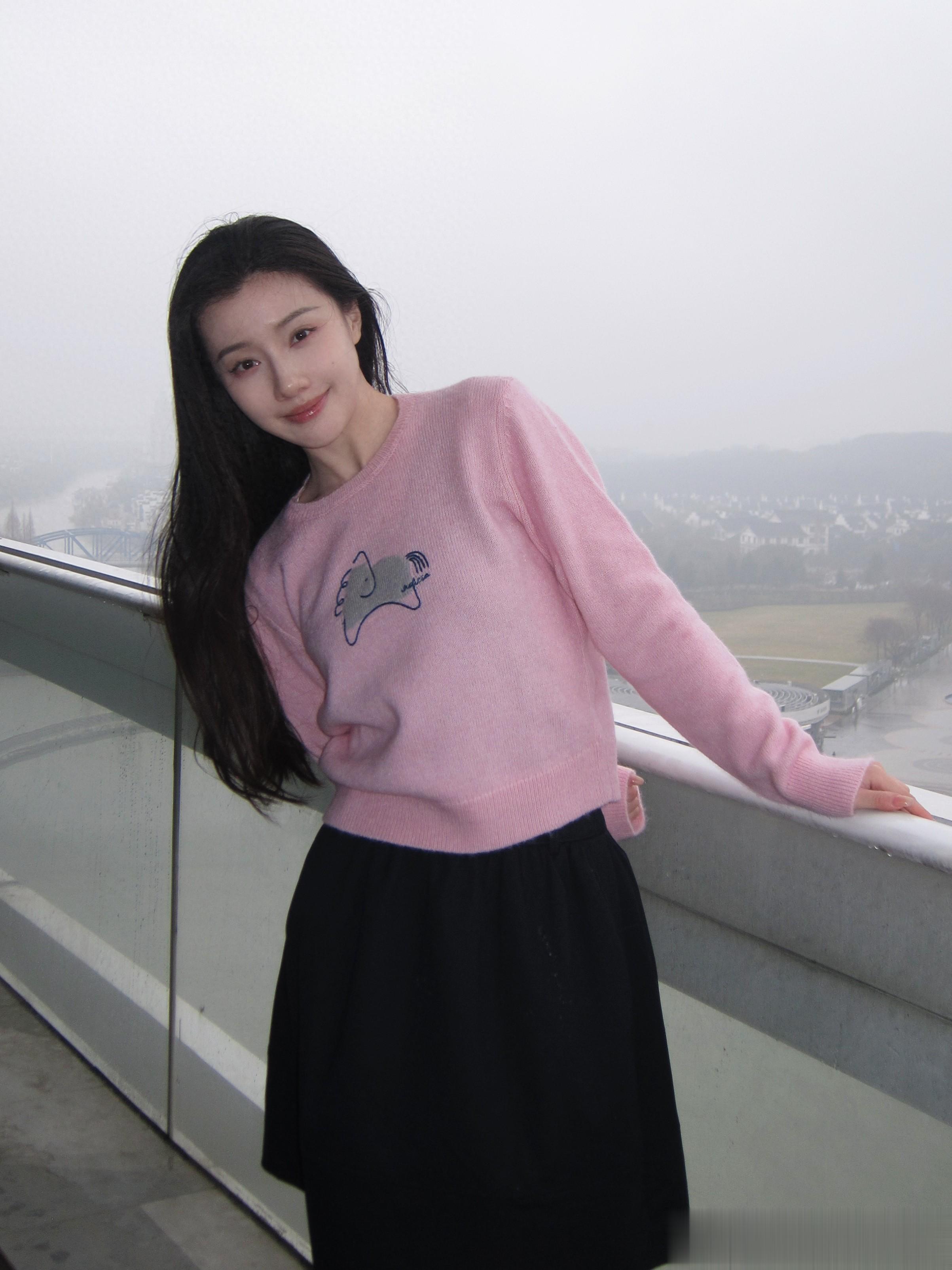 王鹤润分享图片