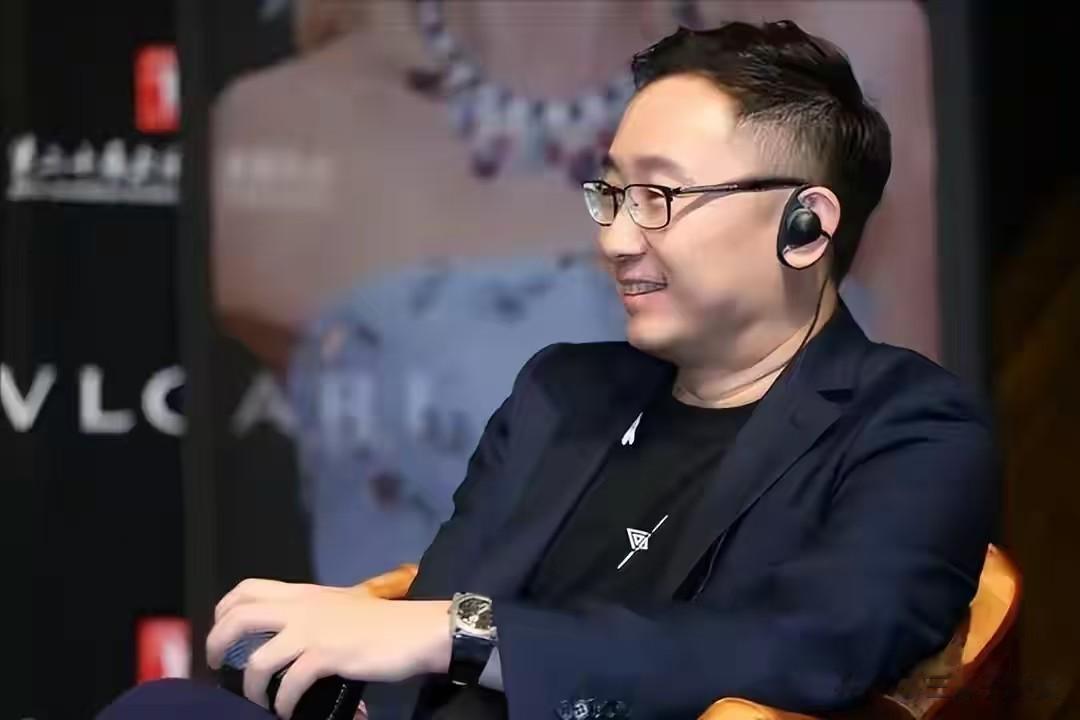 她比董卿美比周涛有才华,不顾父母反对嫁导演陆川,如今幸福了吗