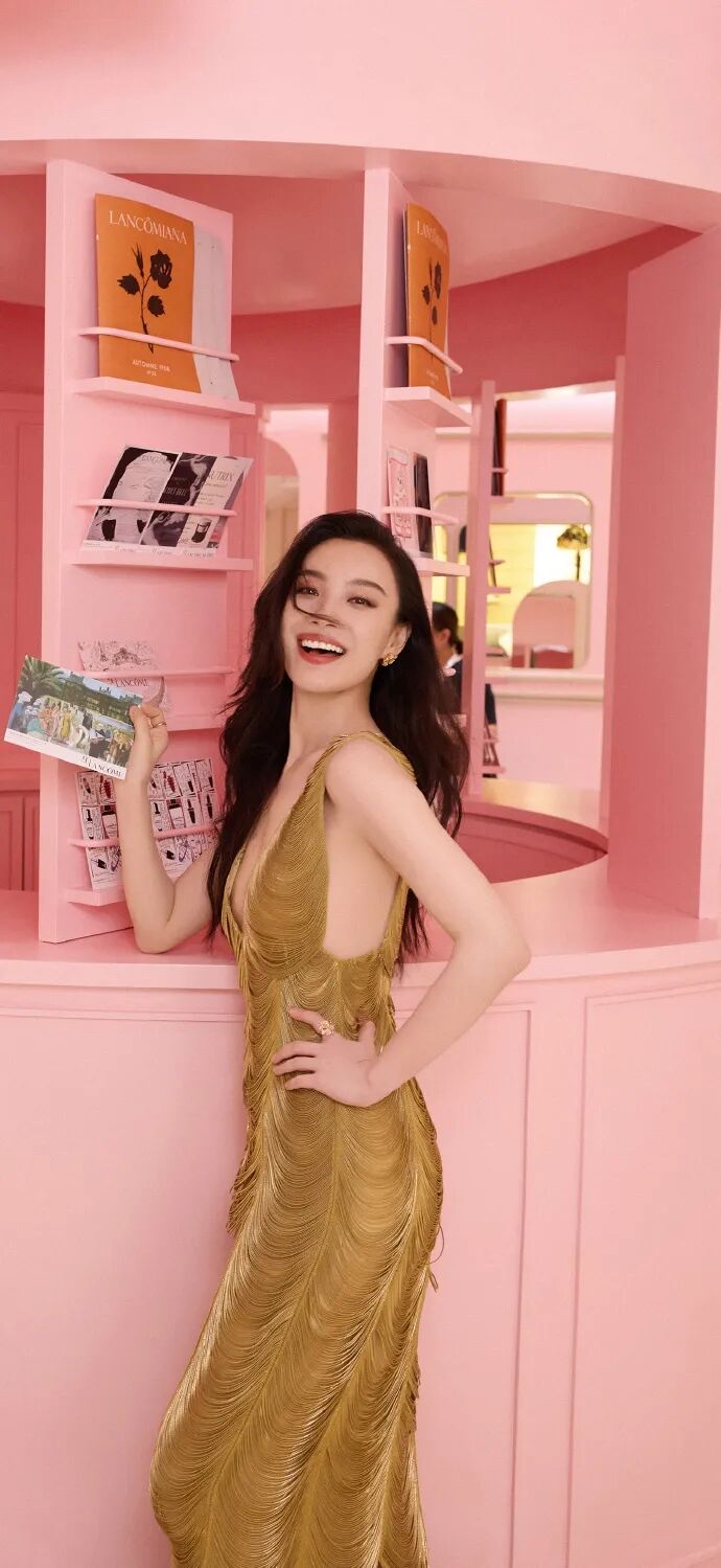 美女壁纸第5222期—倪妮