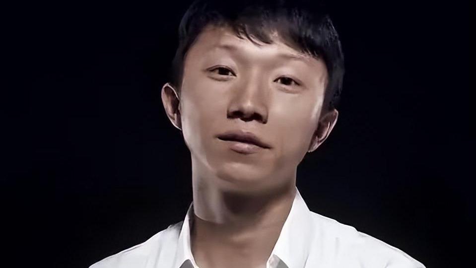 气场盖过白宇，演技不输田雨，44岁的他虽长得不帅气，却是剧抛脸