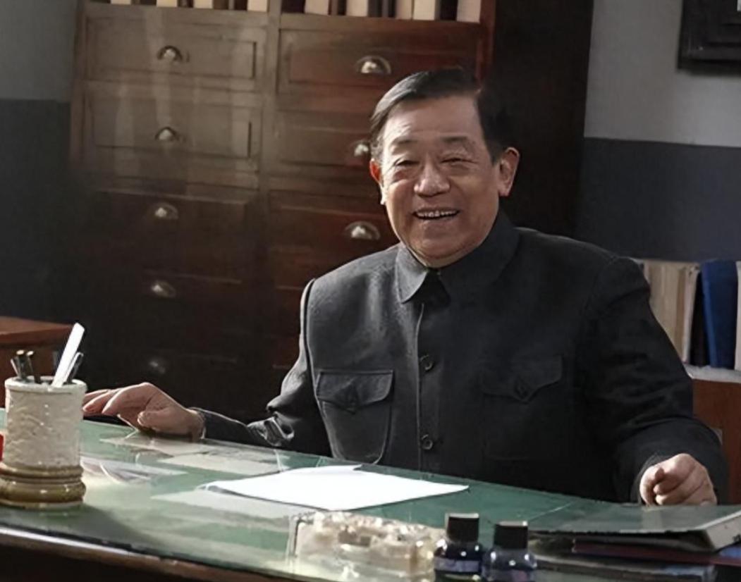 83岁老戏骨高明近况:儿子高亮去世1年,儿媳成他和妻子晚年依靠