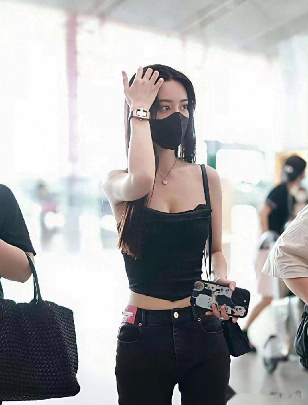 原来孟子义身材这么好，看来以前总是把她忽略了