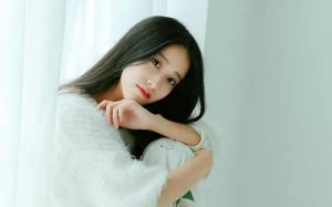 独居女子的高跟鞋总是被移动，她悄悄装监控后，看到的画面让她彻夜未眠……