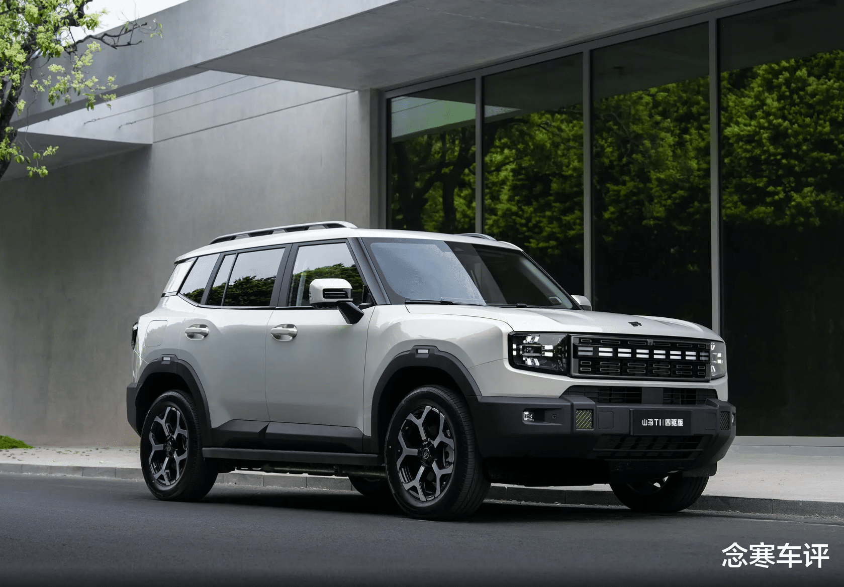 月销跌至3756辆！捷途推黑武士版救市，车宽超2米，配2.0T+7DCT