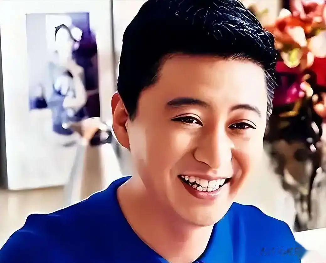 成于嘴、败于嘴，50岁就满头白发的周炜，如今的下场不值得同情