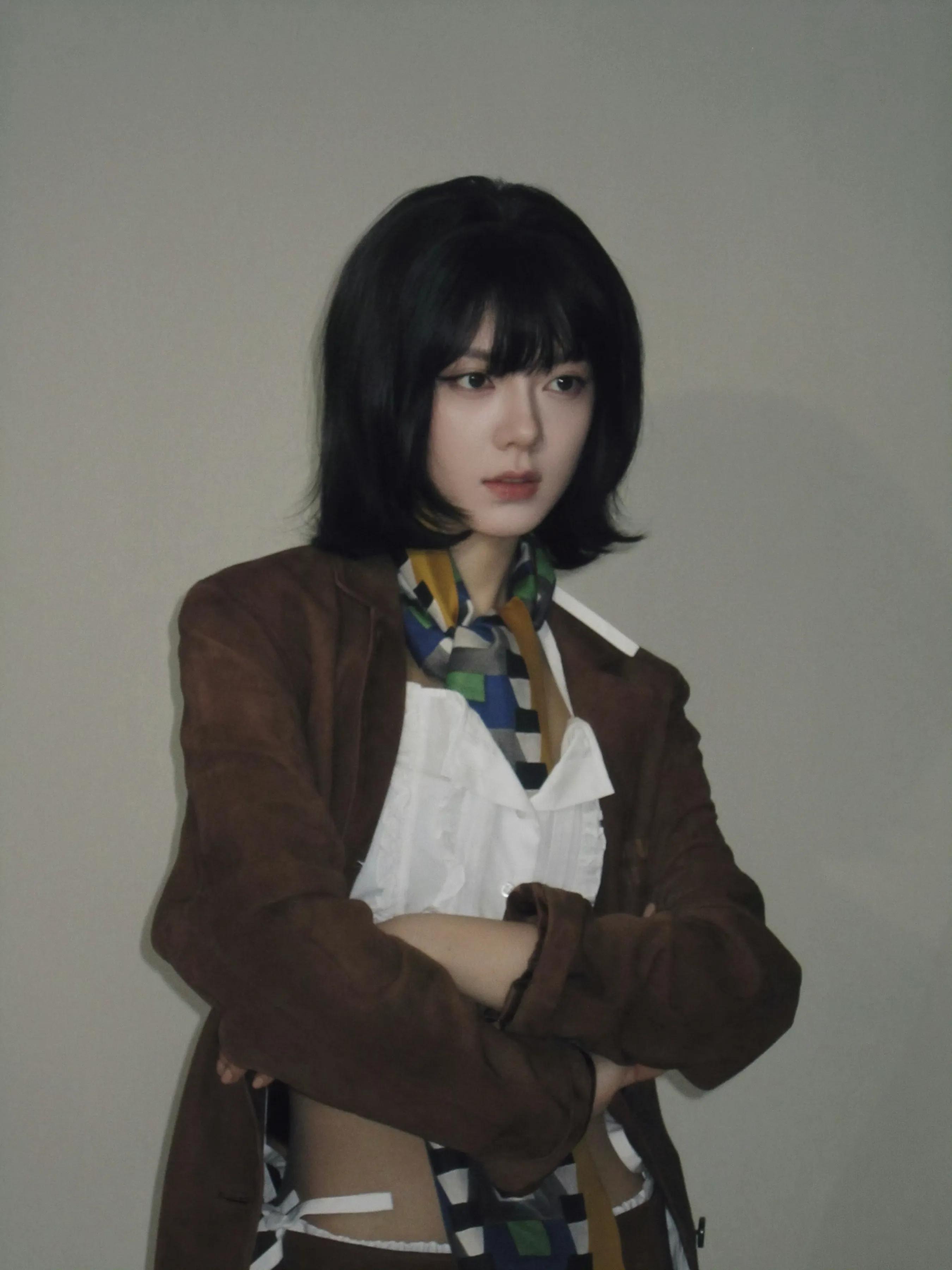 赵今麦，好可爱的抗灯少女。