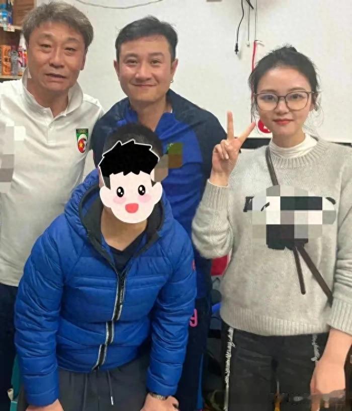 网友偶遇42岁文章，外貌和年轻时变化不大，可惜再也红不起来了