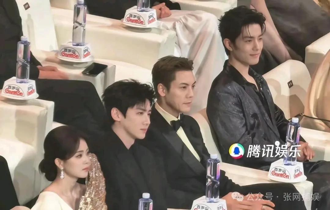 年度清爽名场面：肖战白鹿同框上演挑眉杀，网友疯狂喊话求二搭