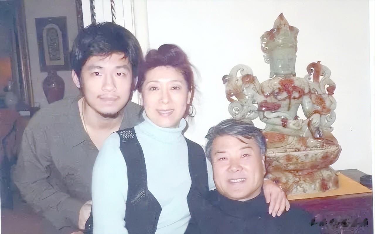 她曾是国家一级演员，遭丈夫无数次殴打，丈夫：我不过了！离婚