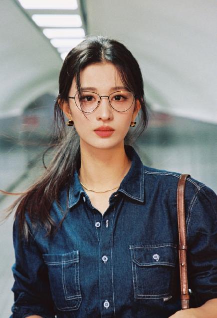 一场生日，戳穿27岁王楚然“江湖地位”，杨洋一个字都没说错