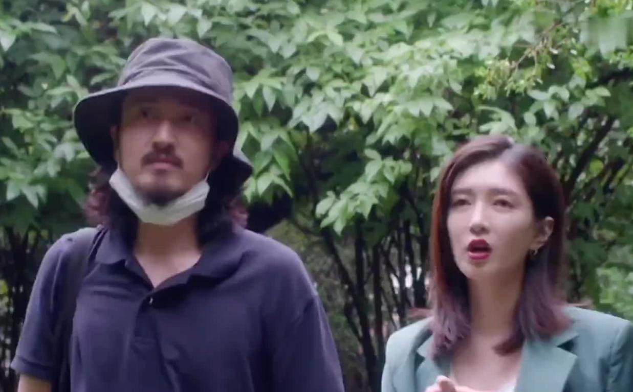 江疏影海外产子风波升级，遭正房儿子当众羞辱？王传君的话应验了