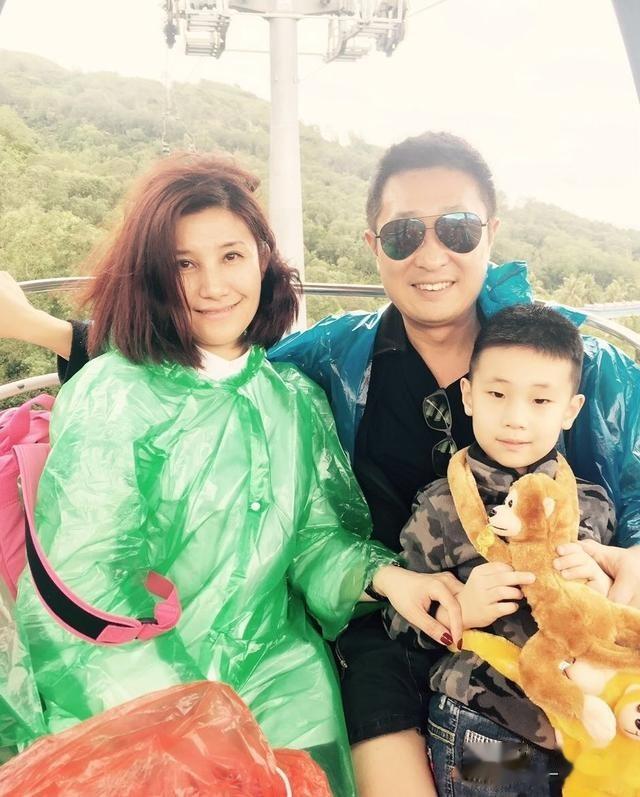 林永健妻子晒15岁儿子活动照，目测身高1米9，长得和父亲一模一样