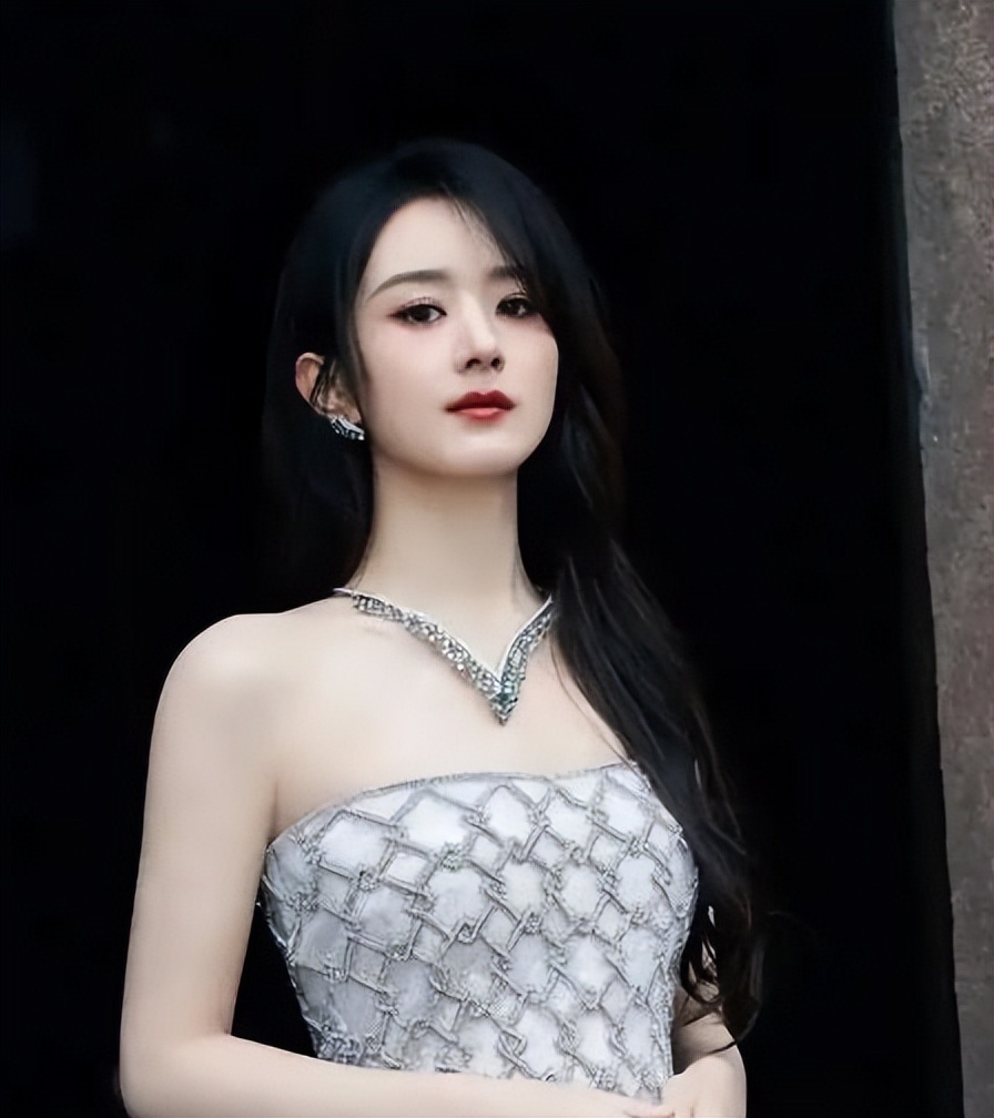 风波升级！赵丽颖再被曝大瓜，牵扯的还是让她深陷隐婚风波的男人