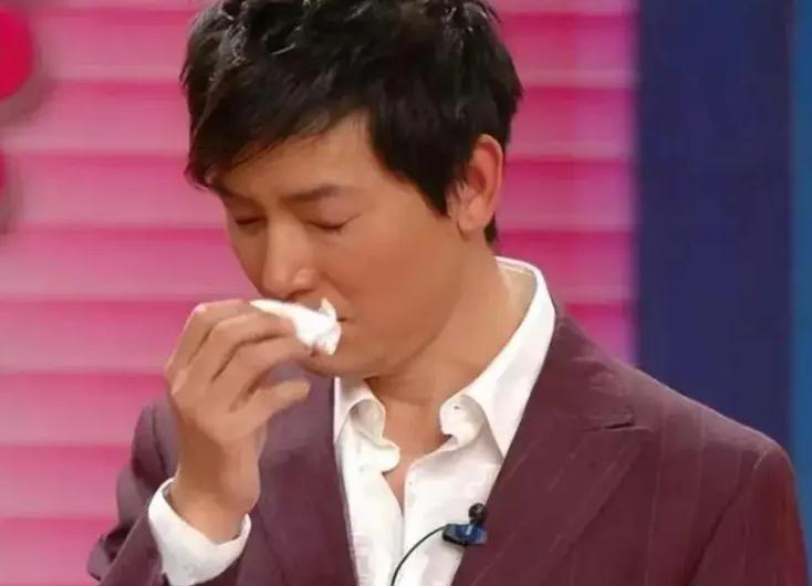 与李静牵手散步近1个月,戴军再曝猛料,又暴露一个小圈子的恶俗