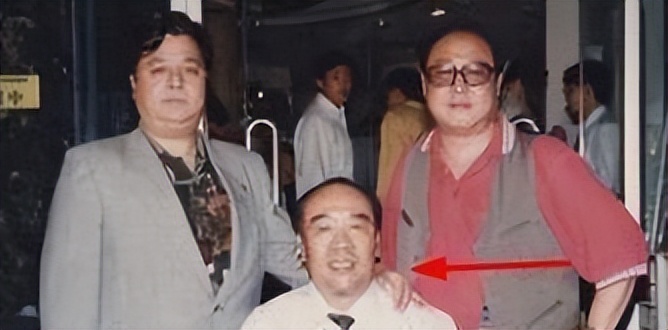 央媒怒批、坑害老百姓！臭名昭著的几个相声演员，各个难以原谅