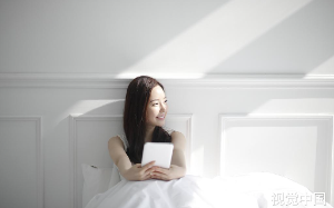 手误给顾客的两杯奶茶多放了一根吸管后，我被她挂到网上：奶茶店主内涵我男友劈腿！