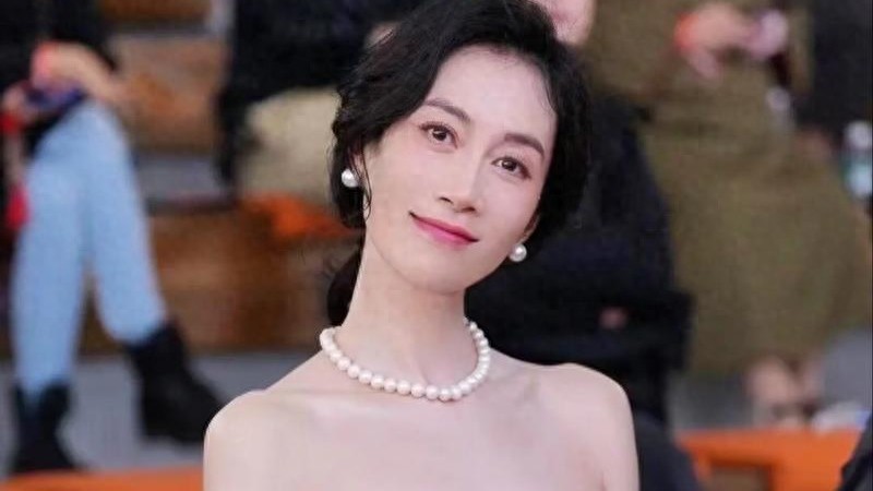 温峥嵘听劝退出《乘风2026》回归剧组，清醒定位获网友力挺