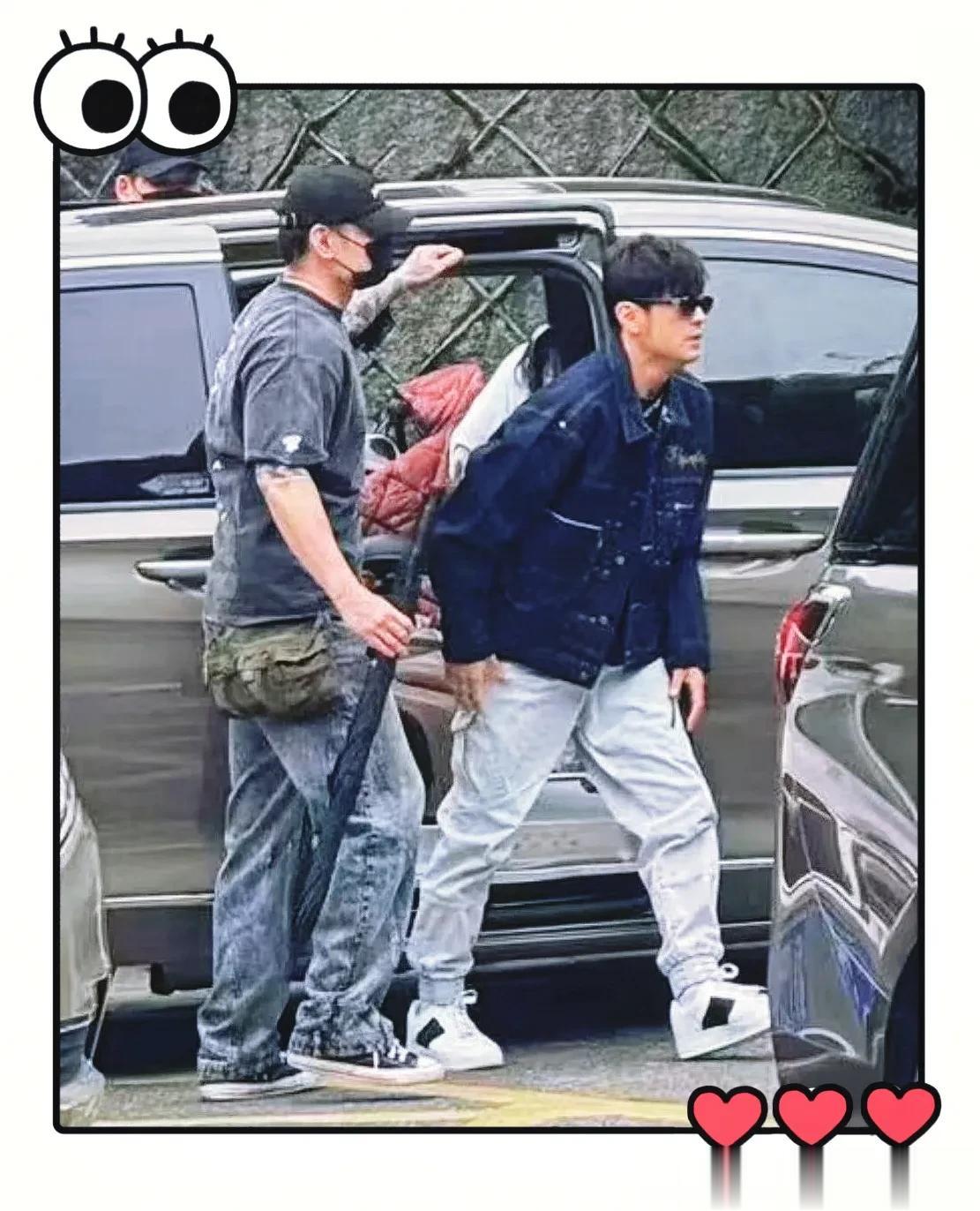 周杰伦、刘畊宏、杨迪现身杭州被偶遇，周杰伦戴着墨镜，帅气十足