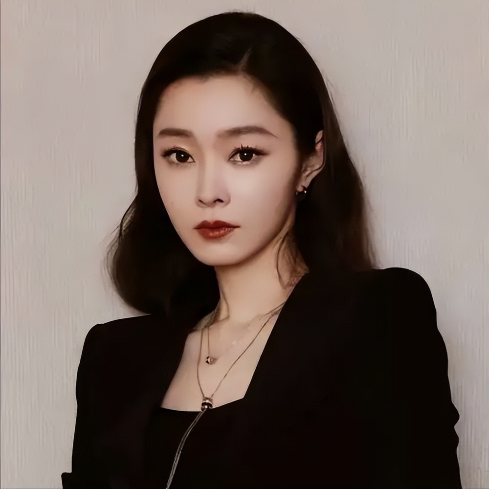 分手传闻仅半月，宋轶白敬亭双方发力再爆新情况，一切都早有可循