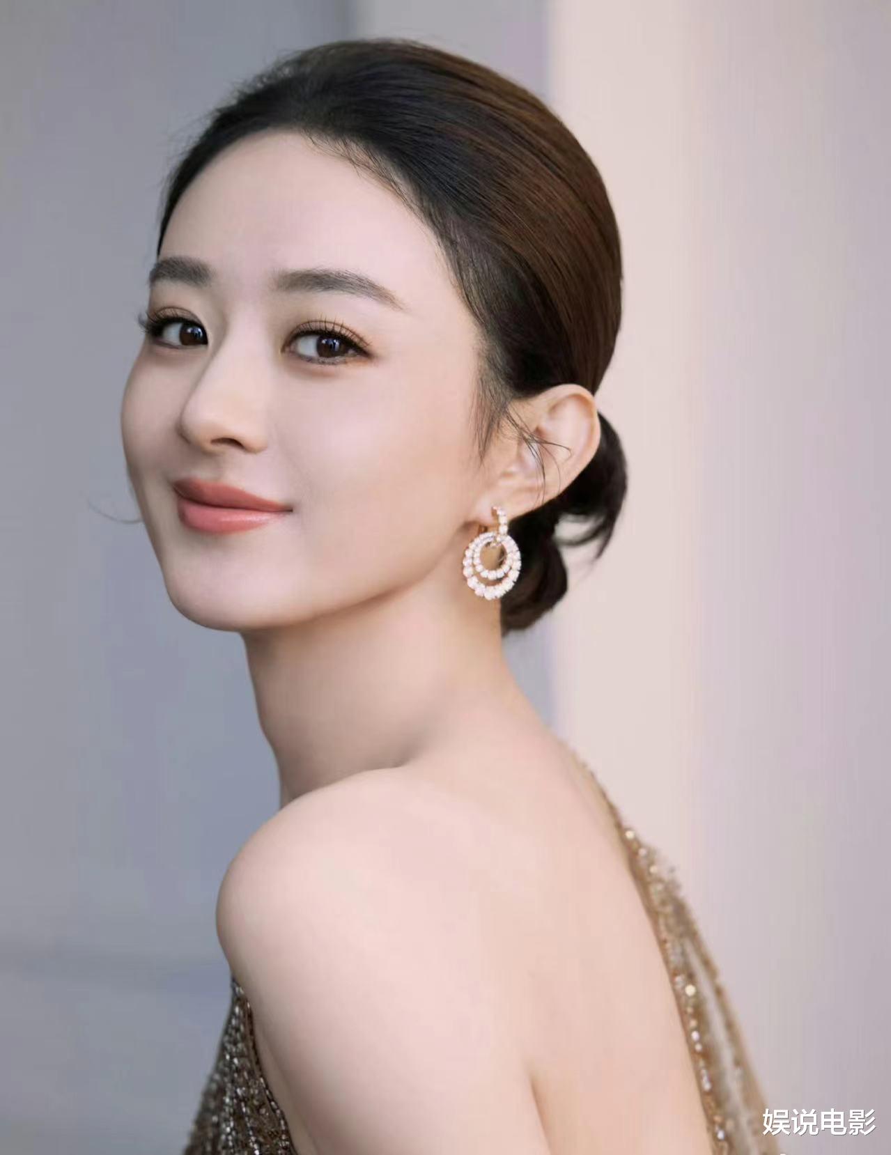 狗仔曝赵丽颖和导演赵德胤恋情没有下文，为了孩子赵丽颖深居简出