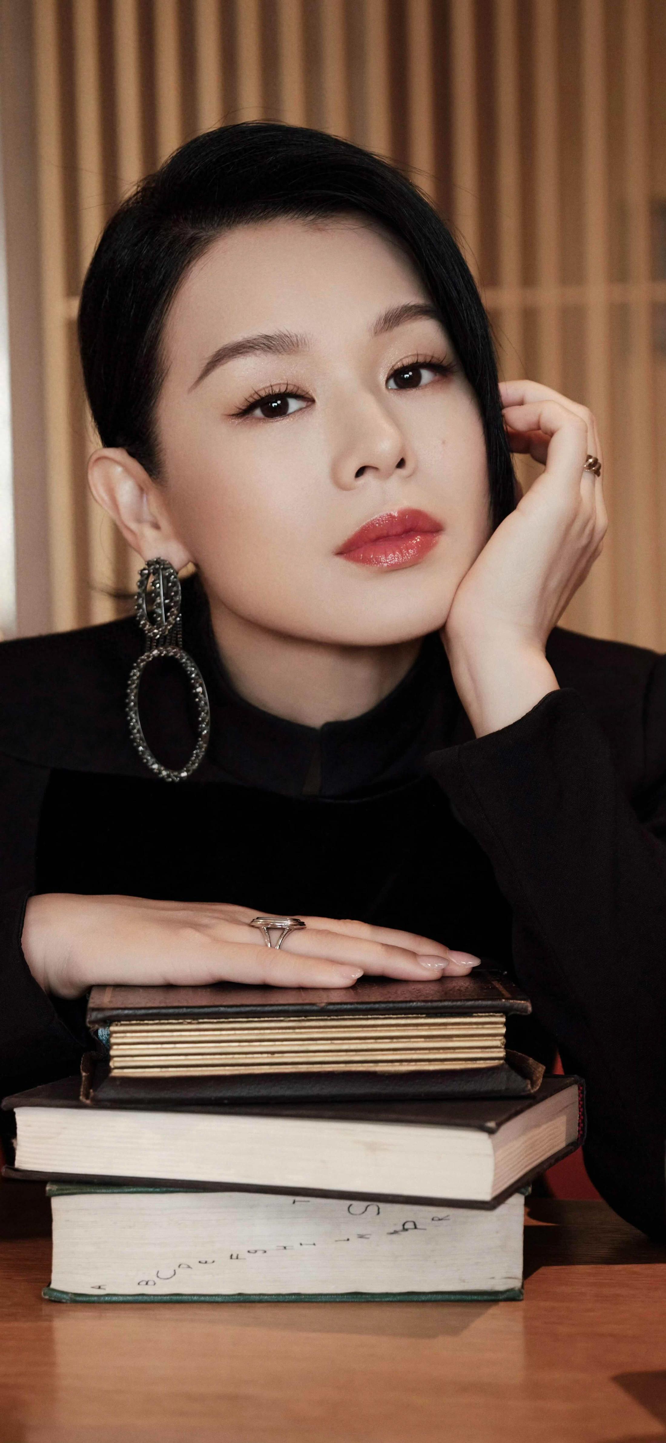 美女壁纸第5625期—胡杏儿