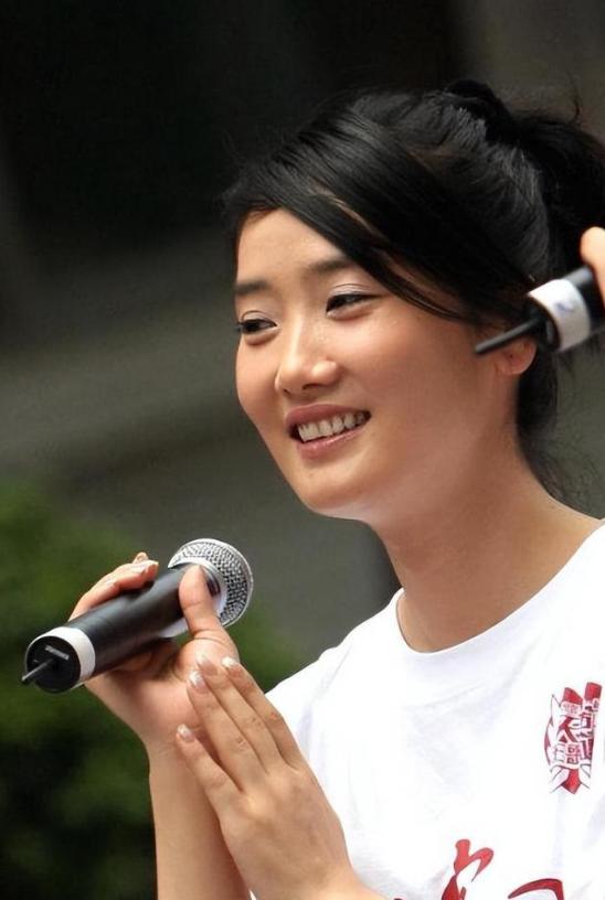 是金子总会发光？被搭档牵连的玲花，如今已然风光不似从前