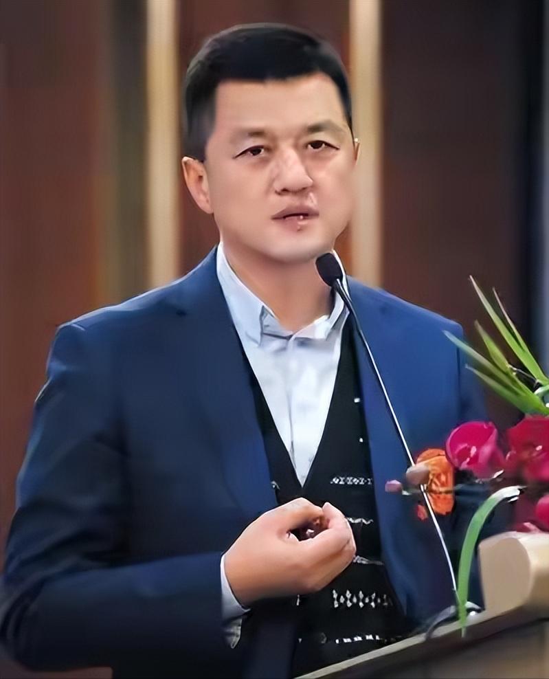 王菲也没想到，2026年还不到半个月，李亚鹏又迎来“噩耗”！