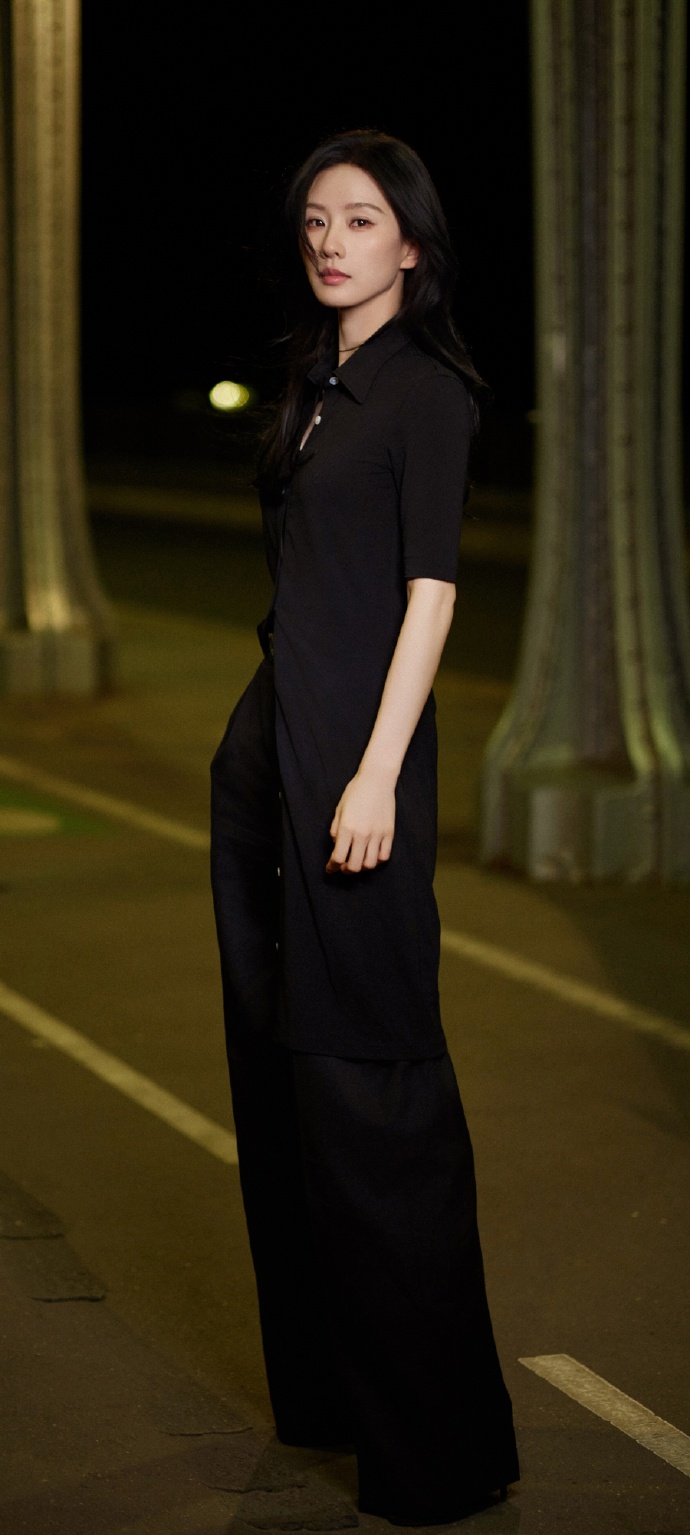 刘诗诗新片《惊蛰无声》演技炸裂,一滴未落的泪看哭全网