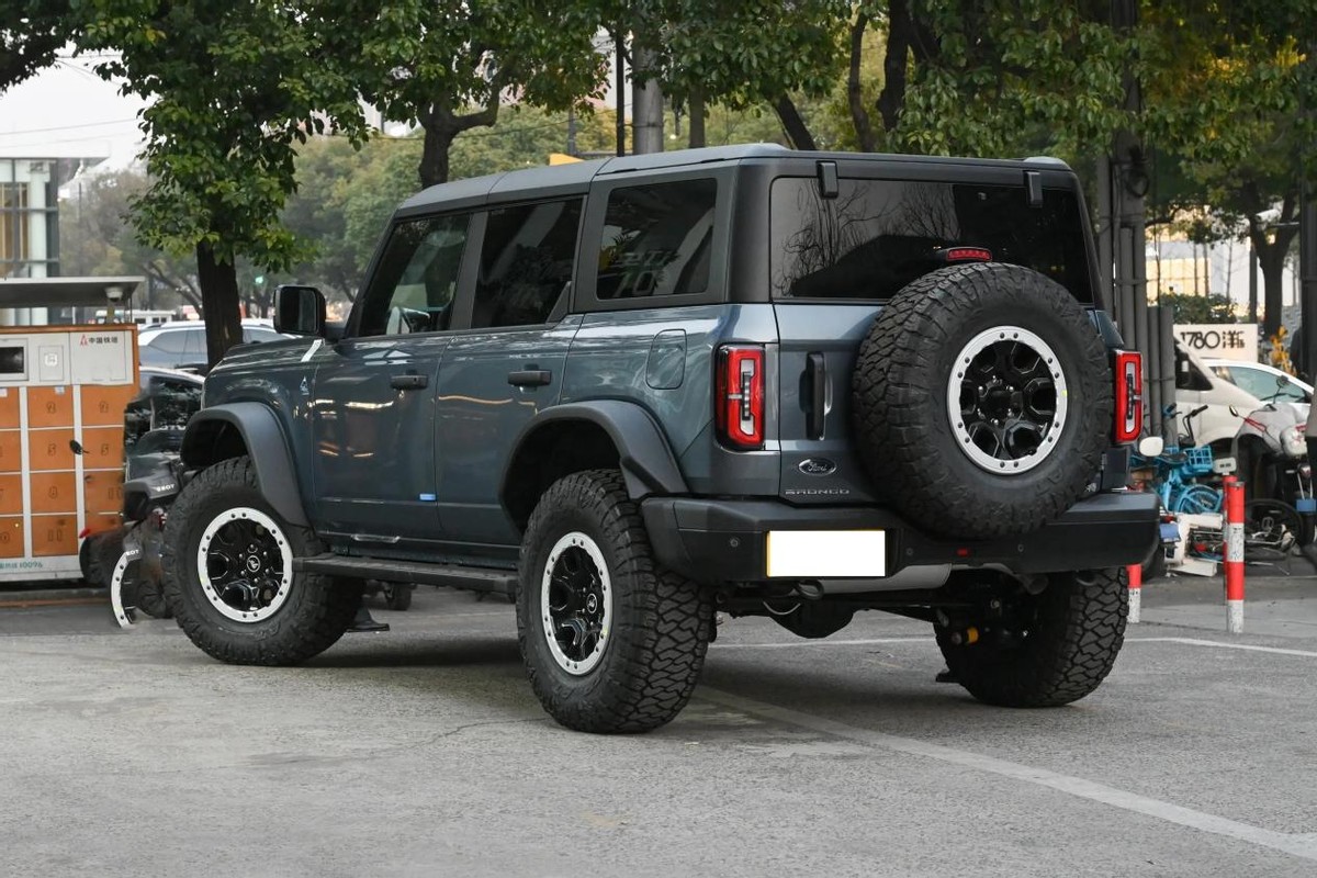 实拍26款福特烈马，标配透明底盘+全时四驱，这颜值你受得了吗？