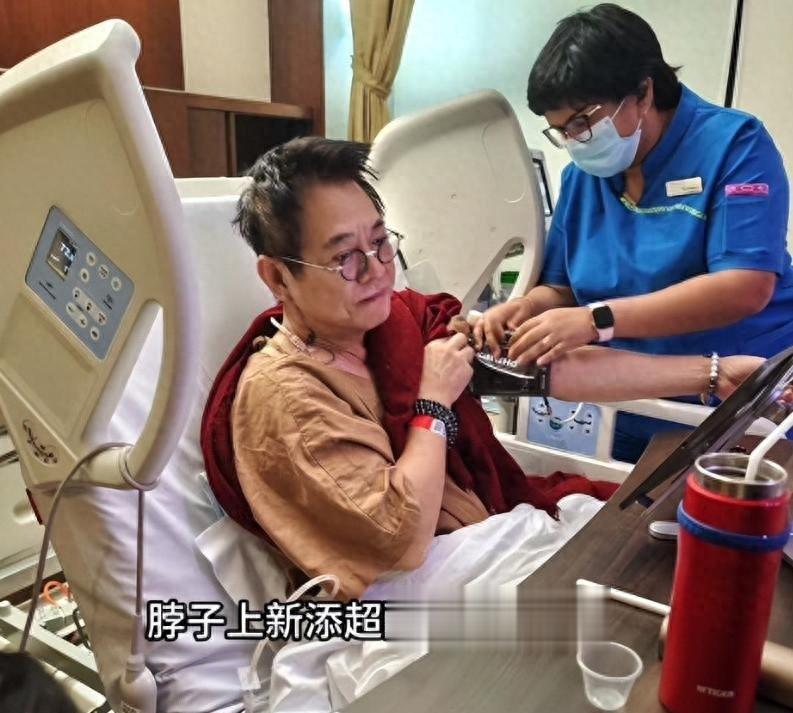 \一夜回春\真相大白1个月，小动作不断的李连杰，真实心思藏不住