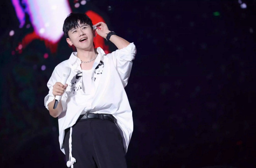 《歌手2026》来袭,拟邀8位顶尖歌手,这季堪称神仙打架