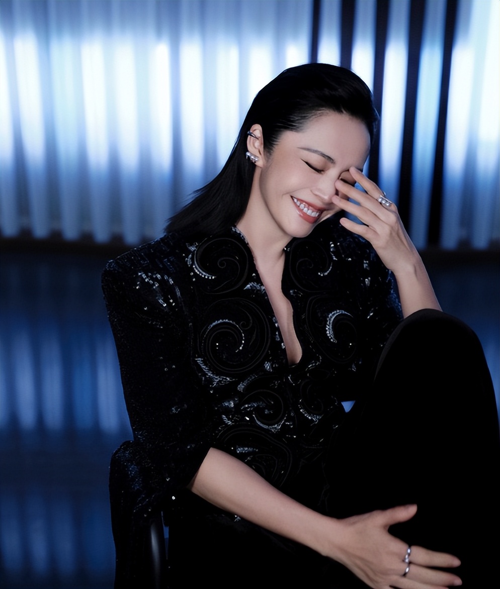 人民网发文痛批不到一个月,姚晨深夜被曝大瓜,有一点可以肯定