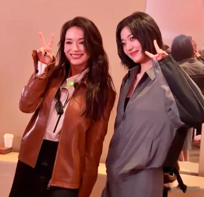 中国女星时装周太抗打！舒淇跟韩素希同框赢麻了，蒋勤勤状态绝杀